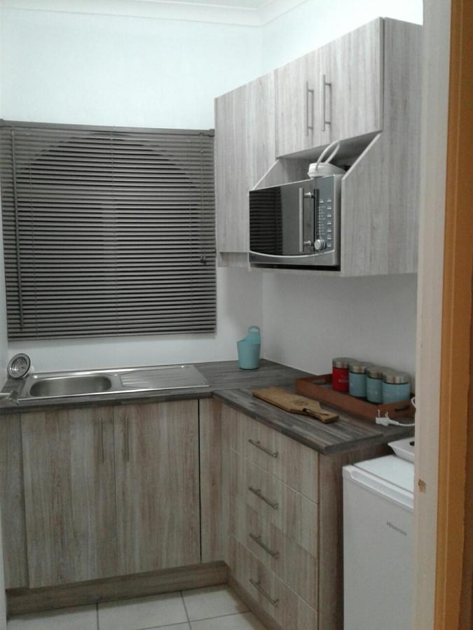 Roxy'S Rest Guest House Vanderbijlpark Εξωτερικό φωτογραφία