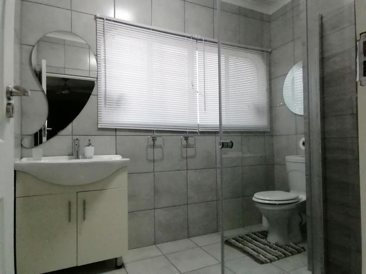 Roxy'S Rest Guest House Vanderbijlpark Εξωτερικό φωτογραφία
