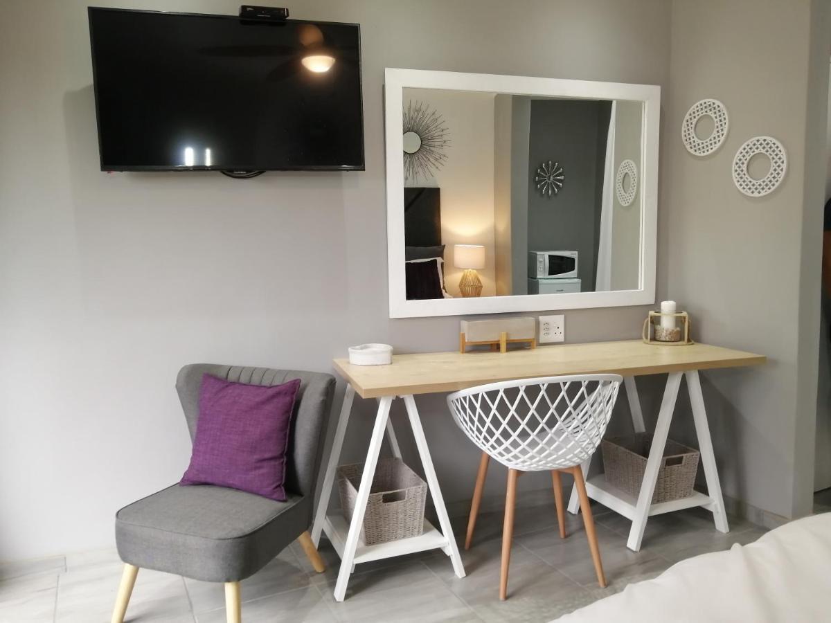 Roxy'S Rest Guest House Vanderbijlpark Εξωτερικό φωτογραφία