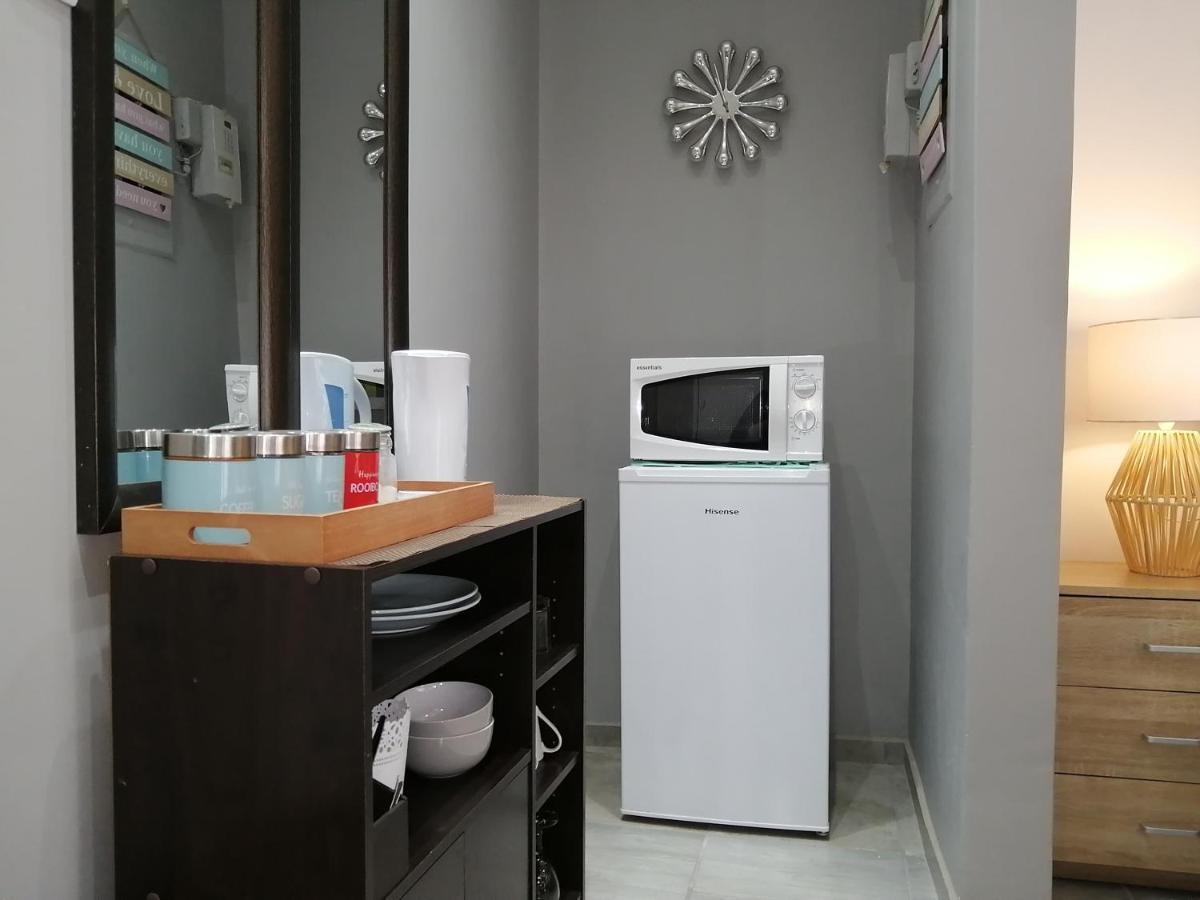 Roxy'S Rest Guest House Vanderbijlpark Εξωτερικό φωτογραφία