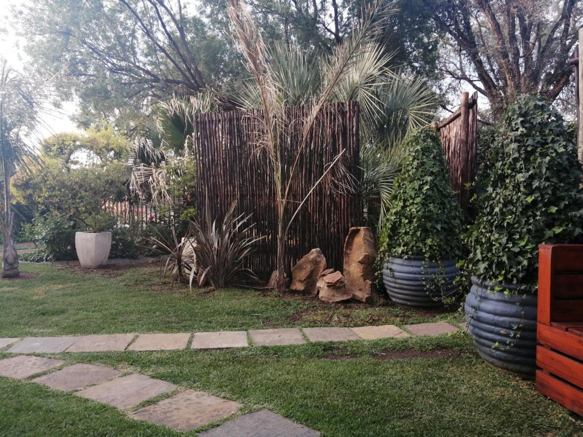 Roxy'S Rest Guest House Vanderbijlpark Εξωτερικό φωτογραφία