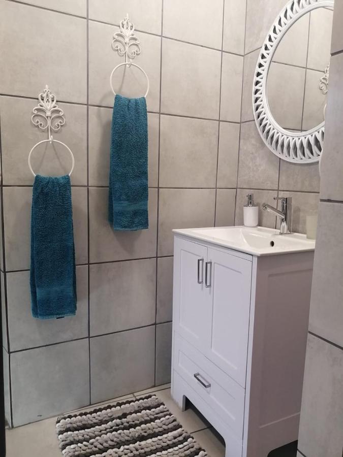 Roxy'S Rest Guest House Vanderbijlpark Εξωτερικό φωτογραφία